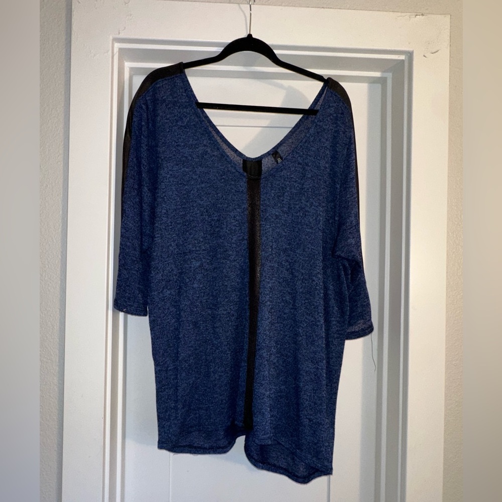Jessica Simpson Blue V-Neck Top